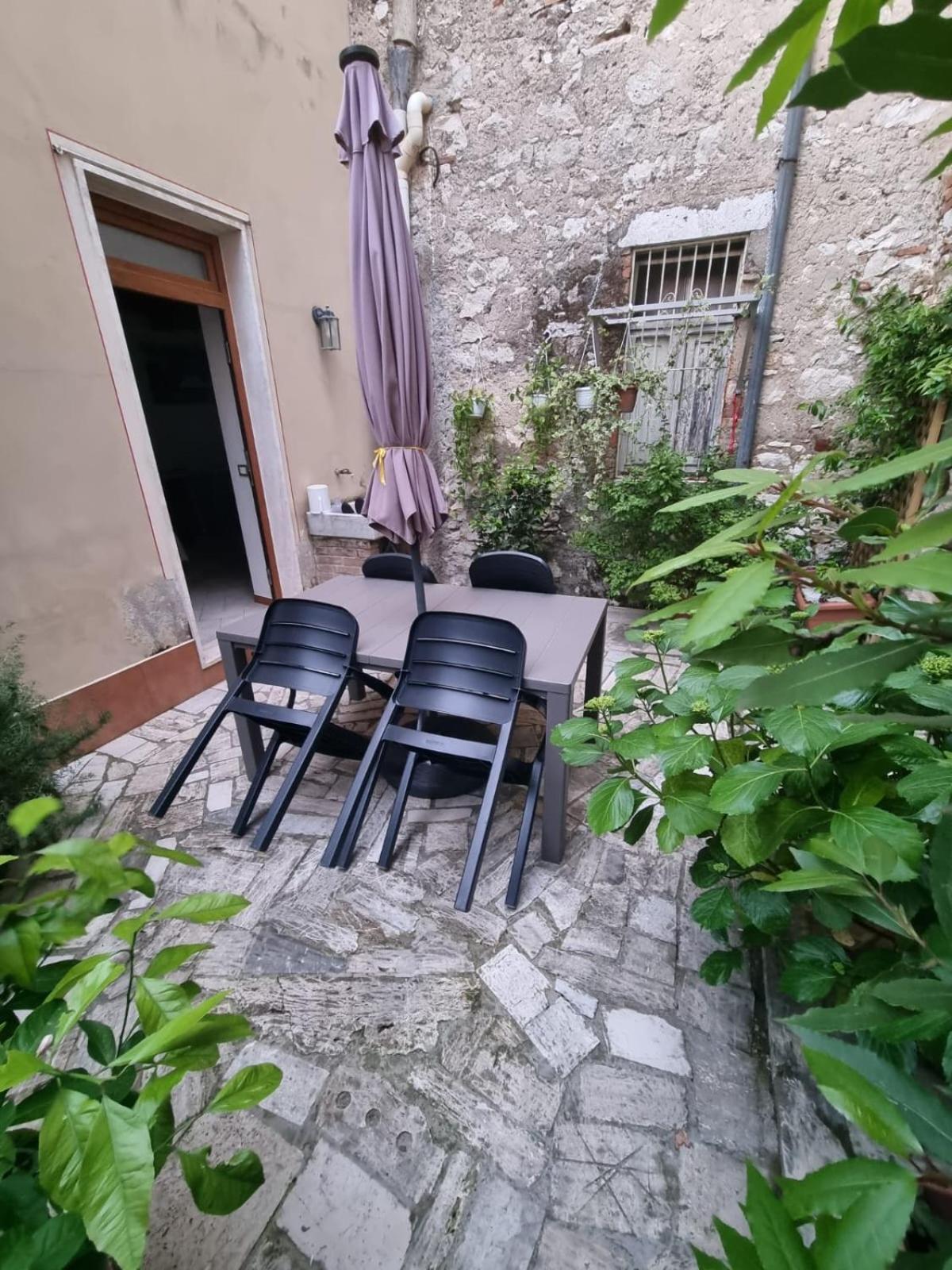 Casa Maira In Centro A Сasa de vacaciones *